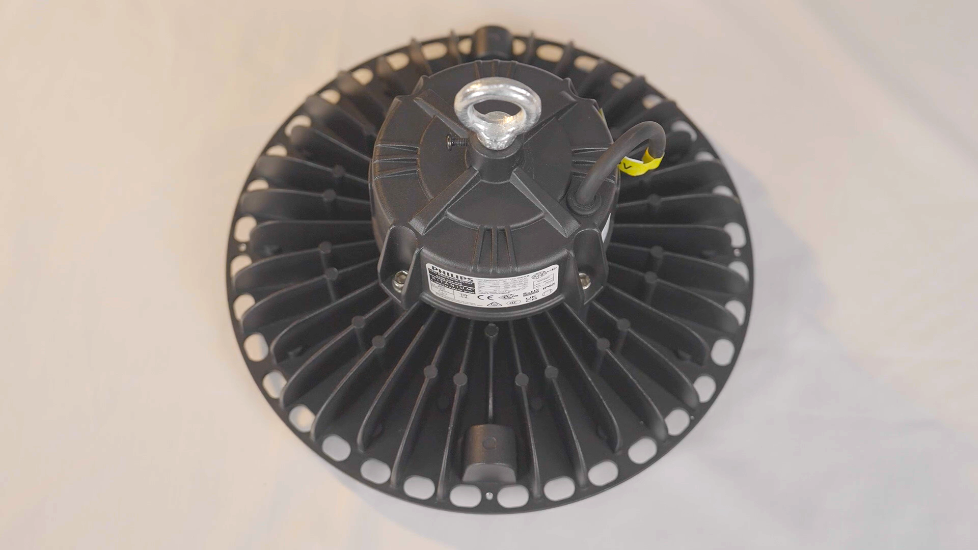 Bộ Phận Tản Nhiệt Đèn LED Nhà Xưởng Quan Trọng Thế Nào?