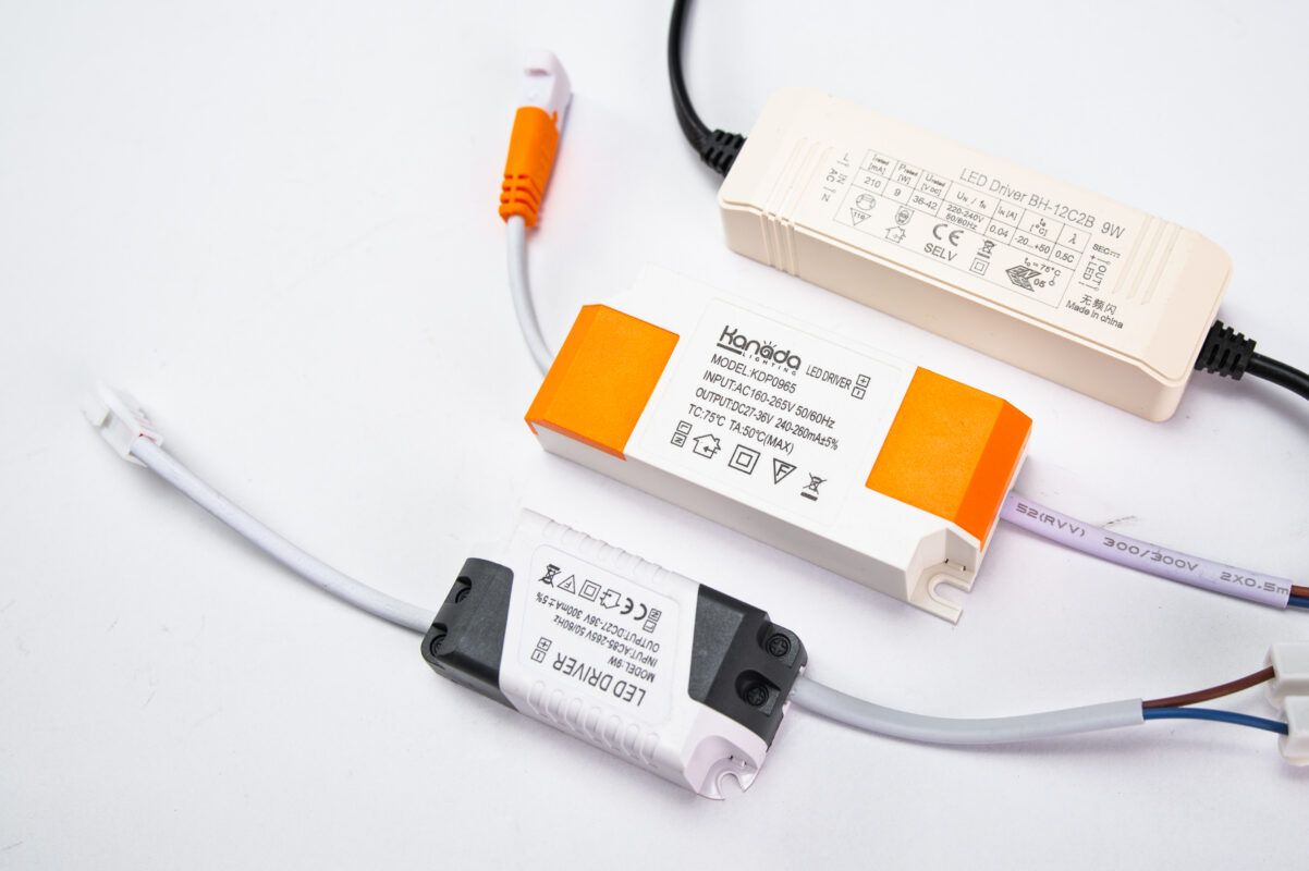 LED Driver là gì? Tác dụng của bộ nguồn đèn LED & cách chọn đúng chuẩn